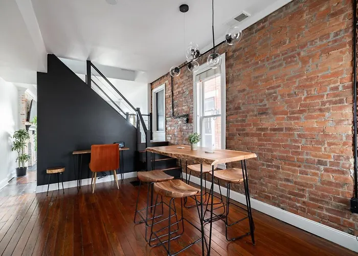 Jungle House Luxury Homes - Downtown Short North - Steps To Convention Center & Nationwide Arena - Sleeps Up To 10 - Free Parking - Over 5,800 Five Stars Columbus