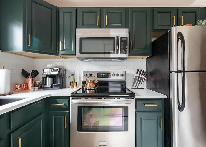 Holiday home Jungle House Luxury Homes - Downtown Short North - Steps To Convention Center & Nationwide Arena - Sleeps Up To 10 - Free Parking - Over 5,800 Five Stars *