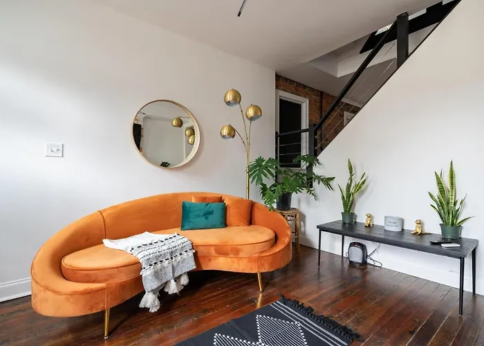Jungle House Luxury Homes - Downtown Short North - Steps To Convention Center & Nationwide Arena - Sleeps Up To 10 - Free Parking - Over 5,800 Five Stars Columbus